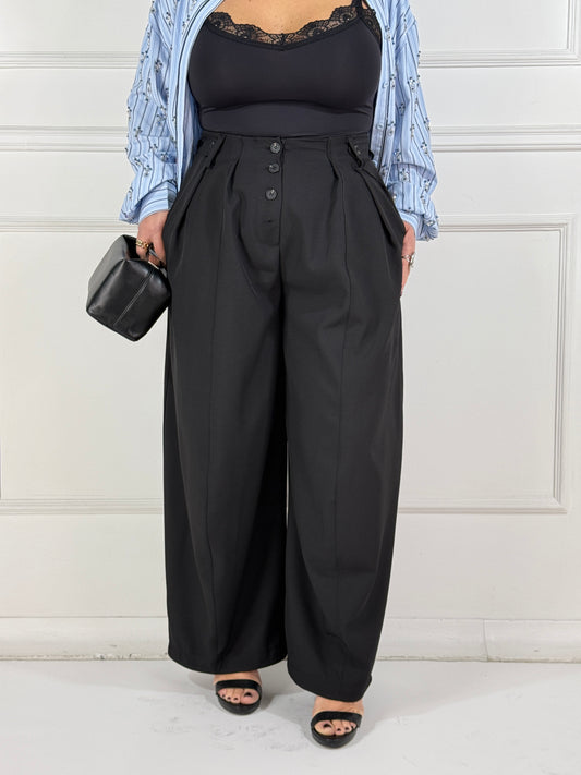 Pantalone James